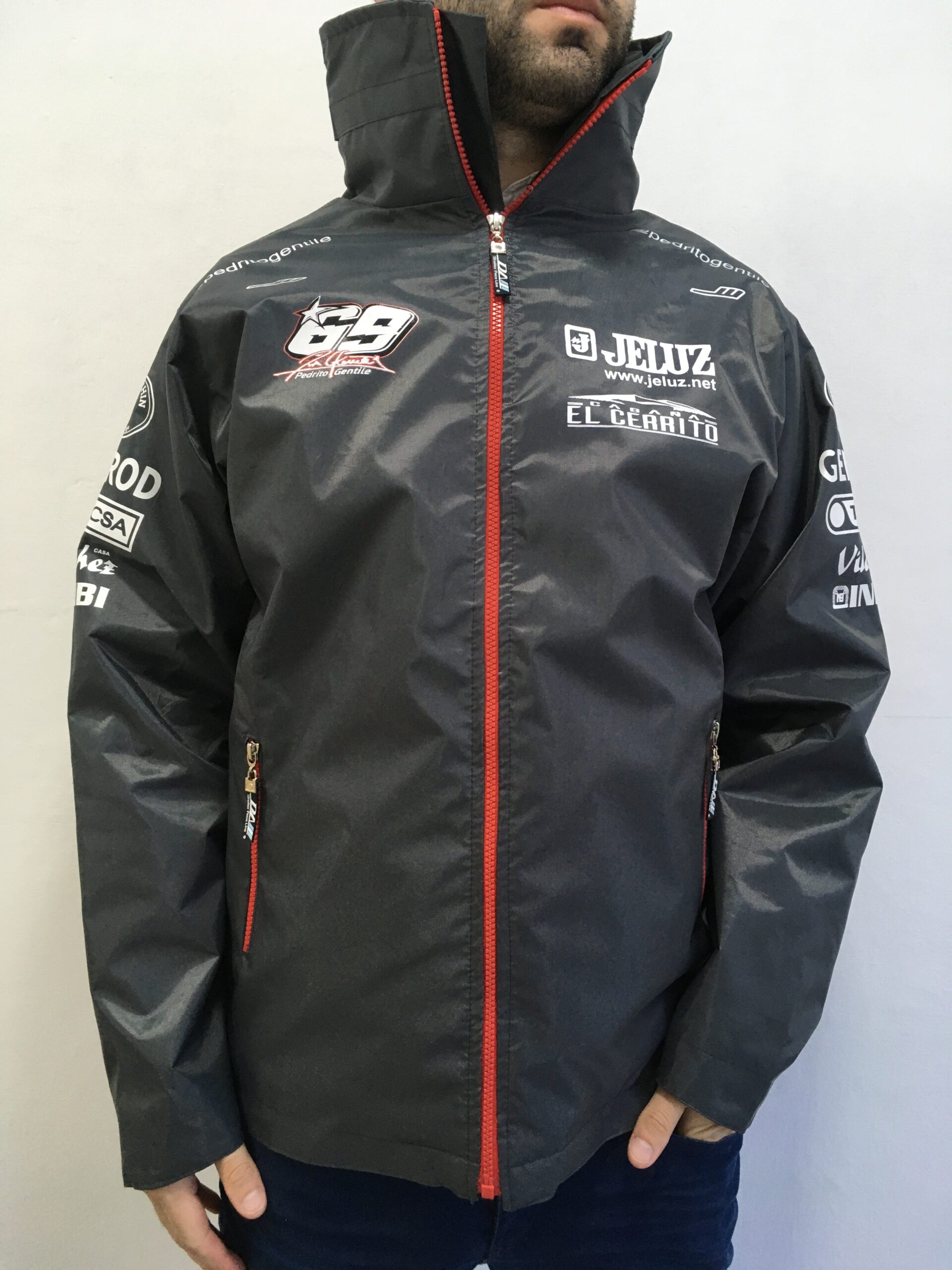 Art. 2010 Campera clasica liviana Frda Cool frz