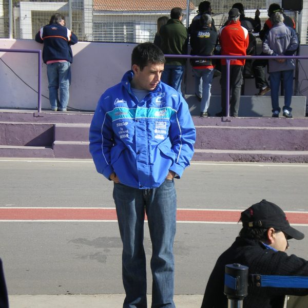 2030 Campera Hawk Clasic (3)